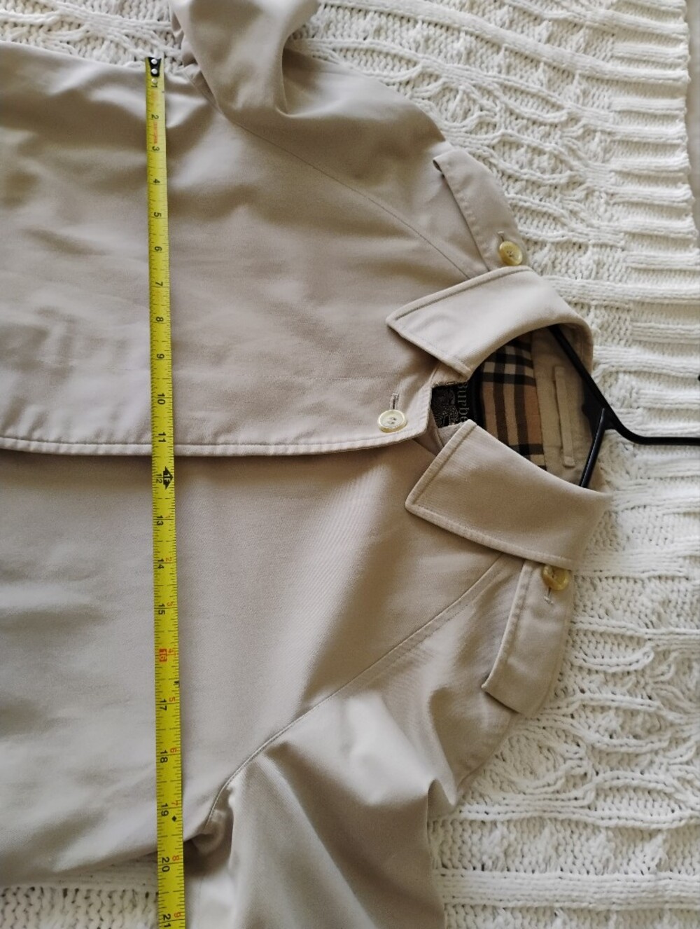 Vintage Burberry Cream/Tan Long Trench Coat with Signature Check Lining - Picture 12 of 14